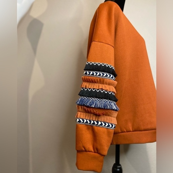 AndTheWhy~Boho Vibe Burnt Orange Sweatshirt~Fringe & Trim Detail Sleeves~Size M - Picture 13 of 14